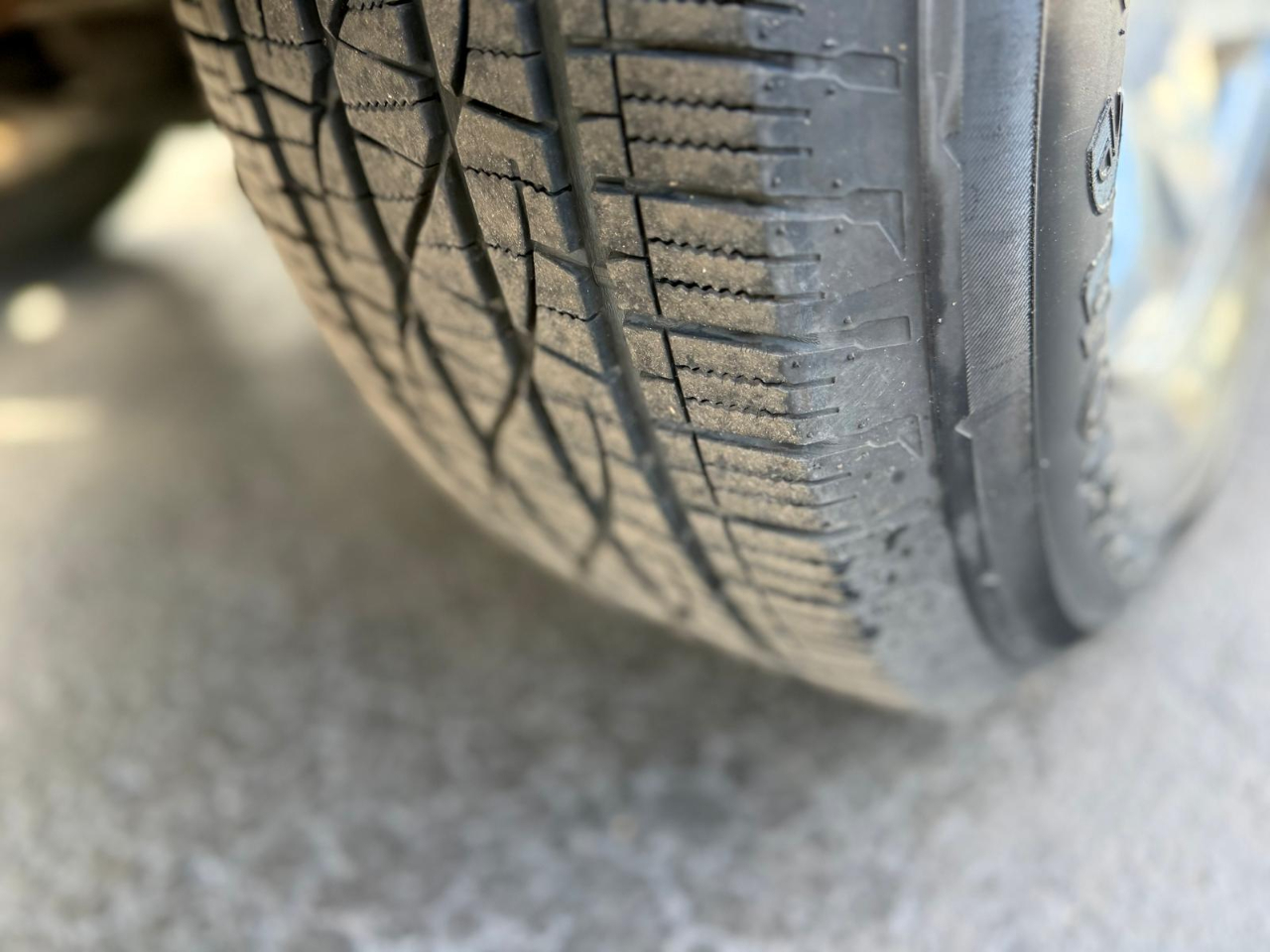 Cadillac Escalade 2WD 2003