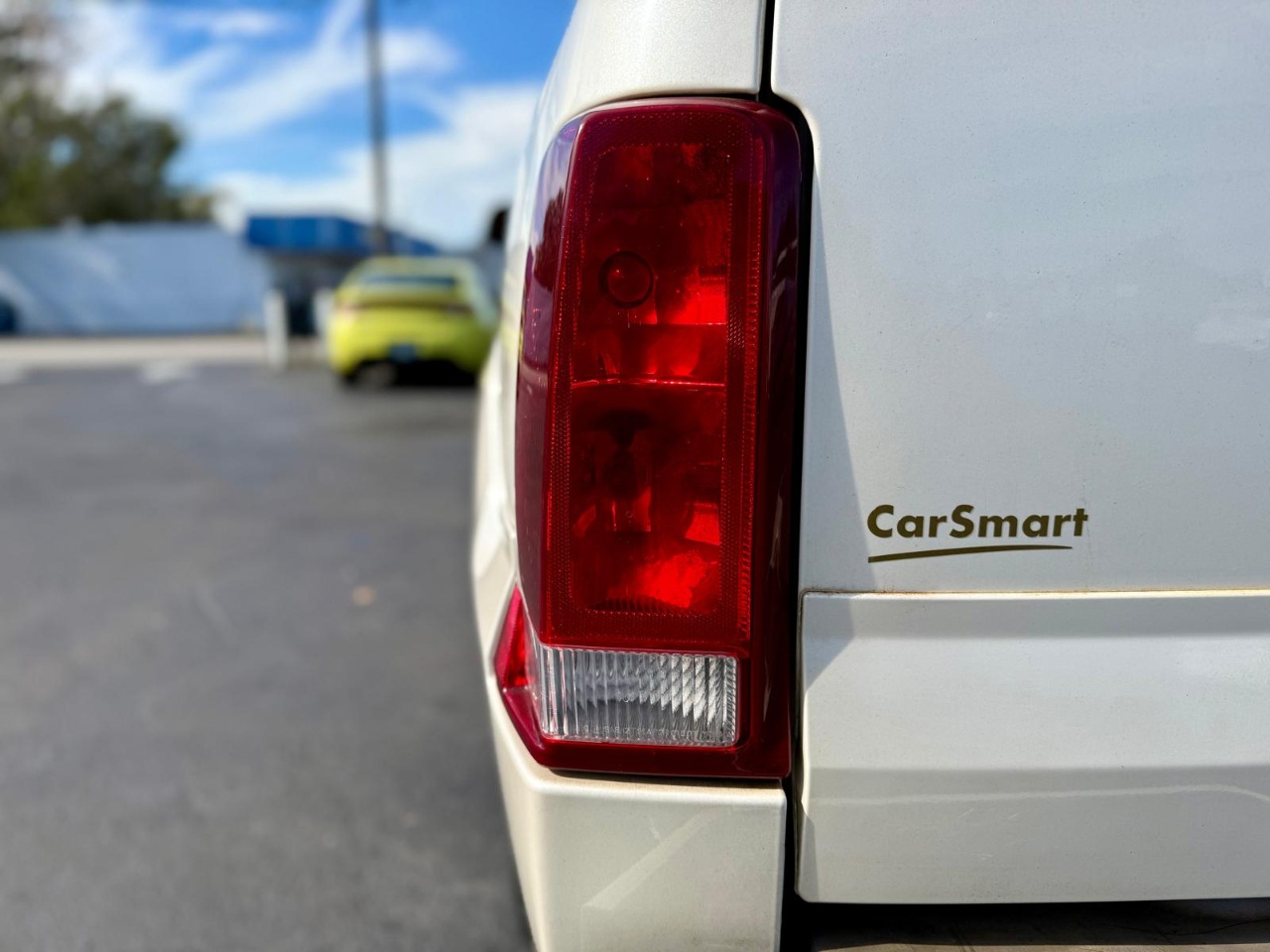 Cadillac Escalade 2WD 2003