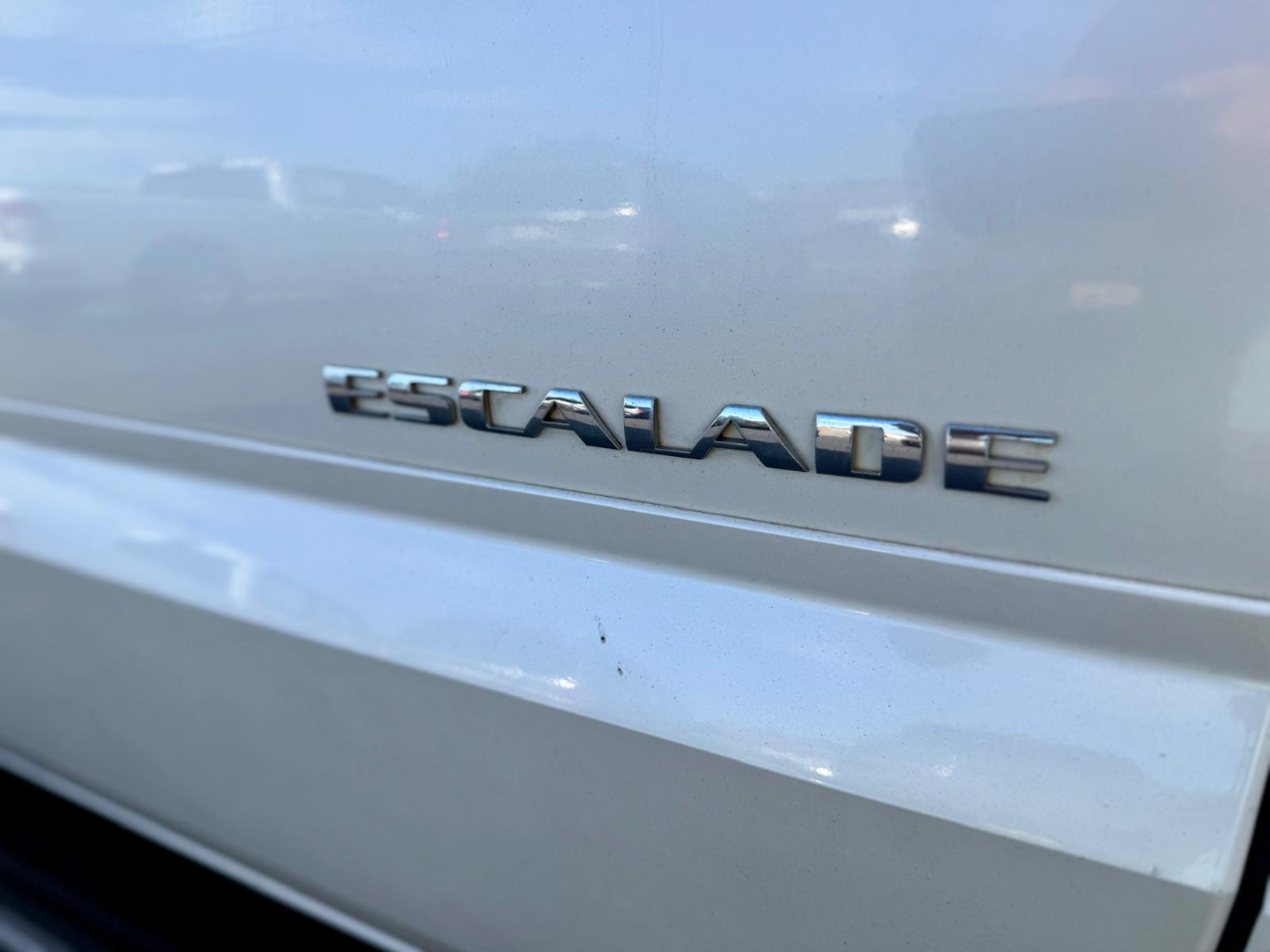 Cadillac Escalade 2WD 2003