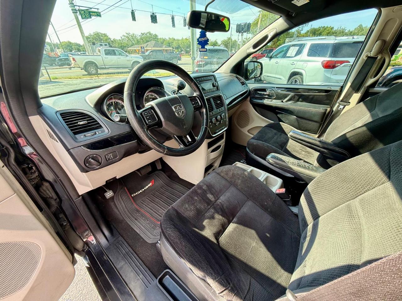 Dodge Grand Caravan SE 2014