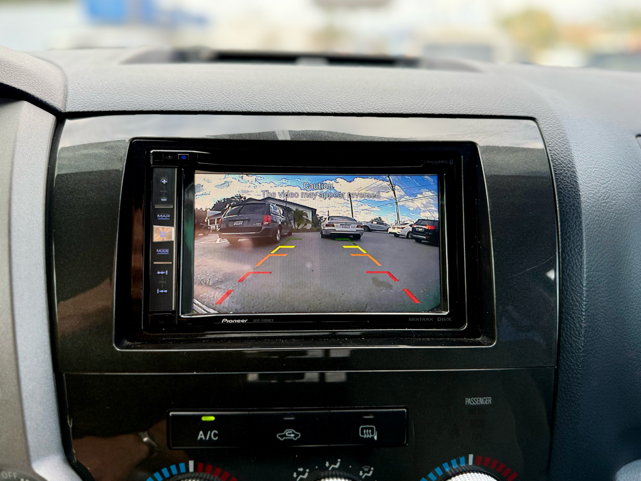 Toyota Tundra Tundra-Grade 5.7L Double Cab 2WD 2012