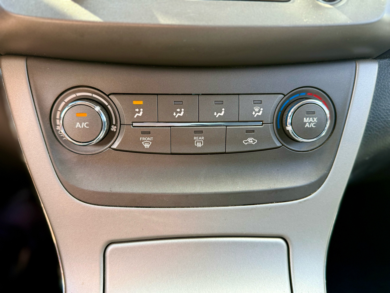 Nissan Sentra SV 2014