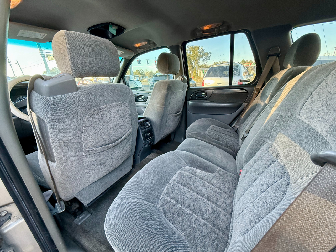 GMC Envoy SLE 2WD 2002