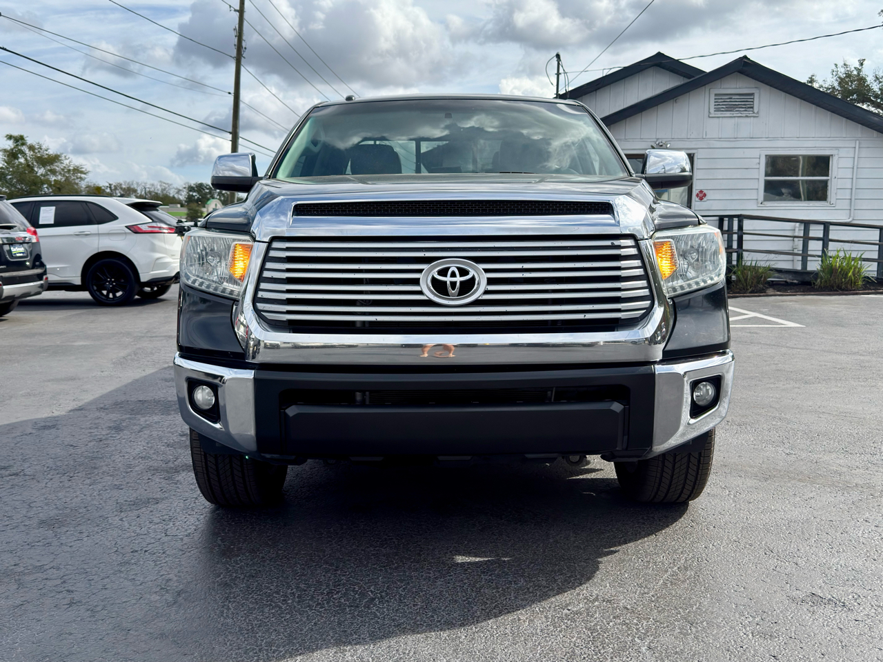 Toyota Tundra Limited 5.7L Double Cab 2WD 2014