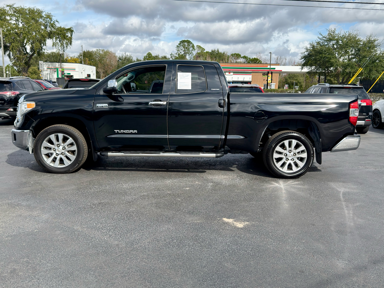 Toyota Tundra Limited 5.7L Double Cab 2WD 2014