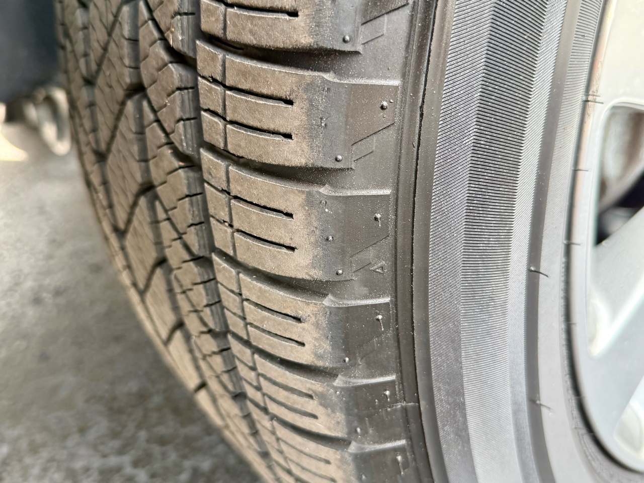 Toyota Tundra Limited 5.7L Double Cab 2WD 2014