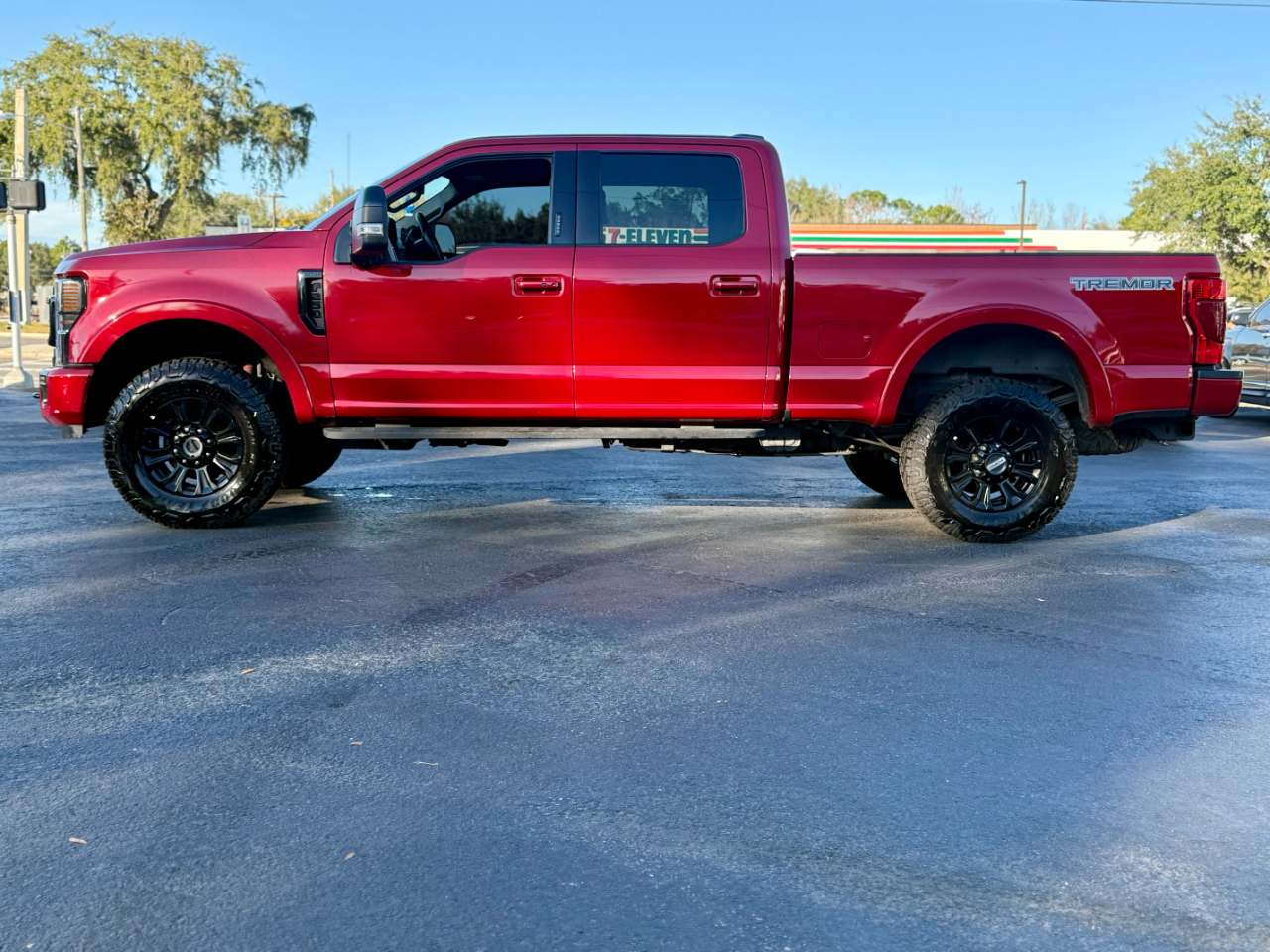 Ford F-250 SD Lariat Crew Cab Short Bed 4WD 2022