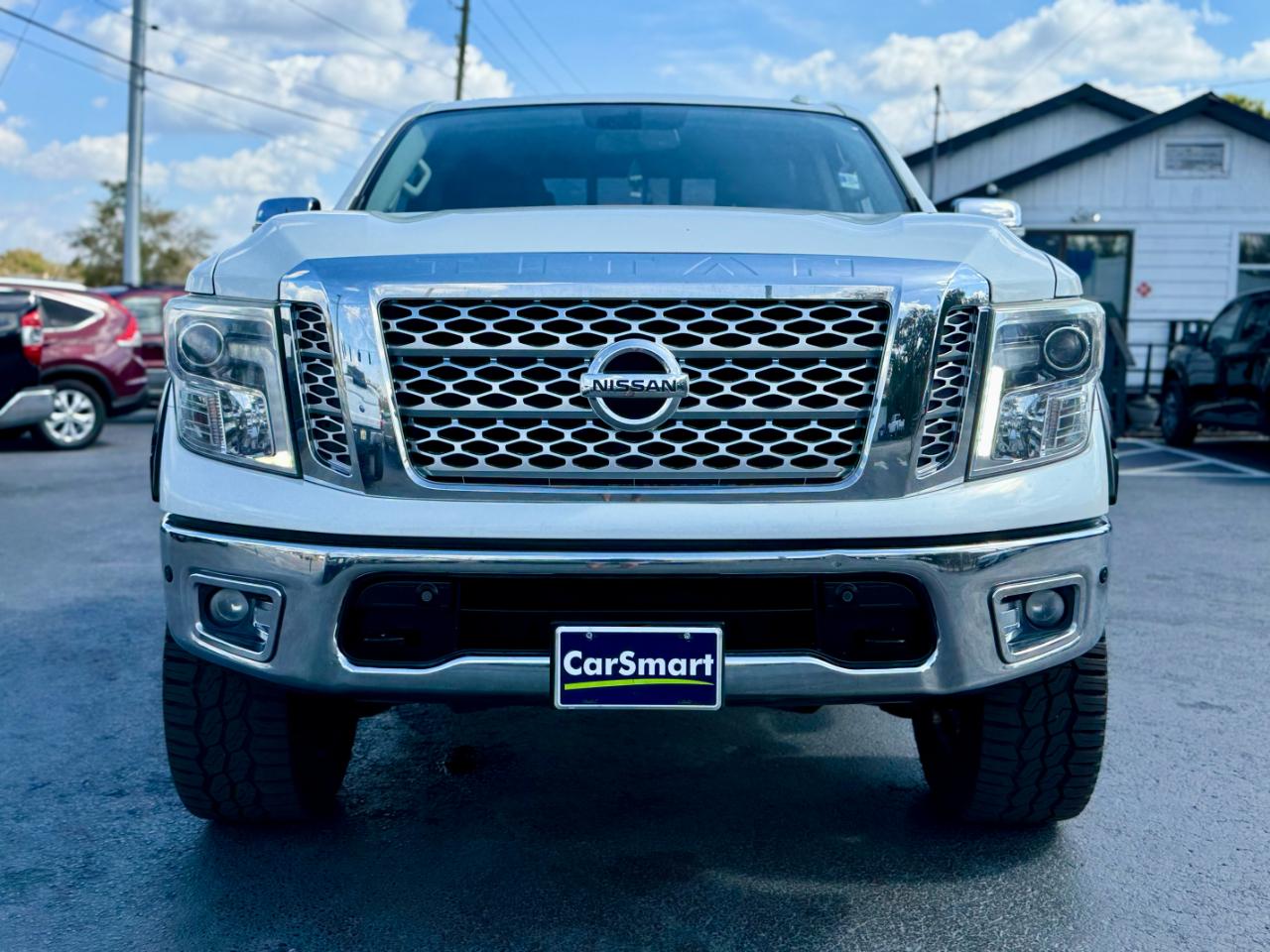 Nissan Titan Platinum Reserve Crew Cab 4WD 2017