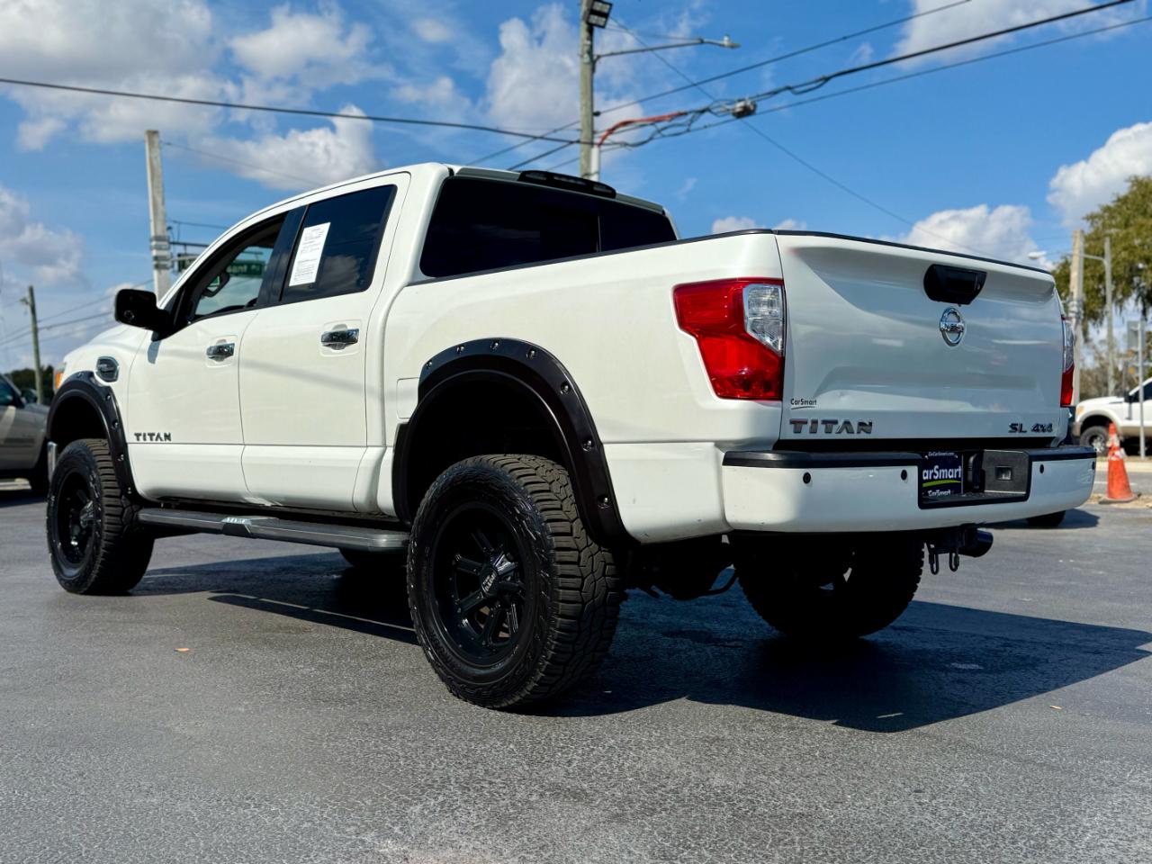 Nissan Titan Platinum Reserve Crew Cab 4WD 2017