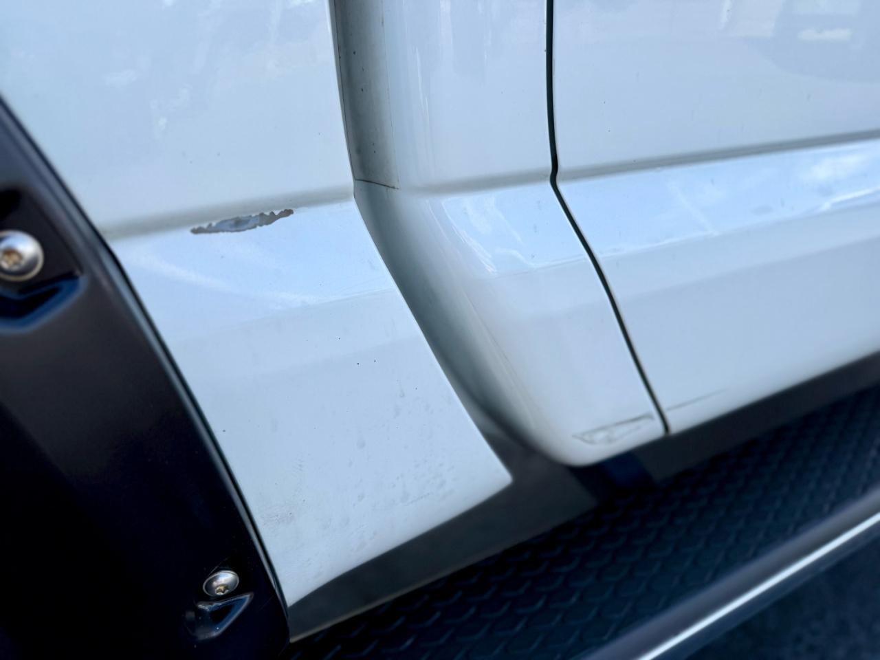 Nissan Titan Platinum Reserve Crew Cab 4WD 2017