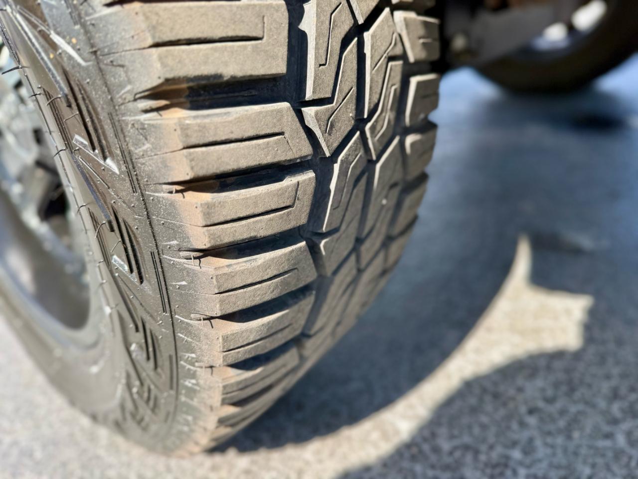 Nissan Titan Platinum Reserve Crew Cab 4WD 2017