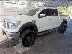 2017 Nissan Titan 