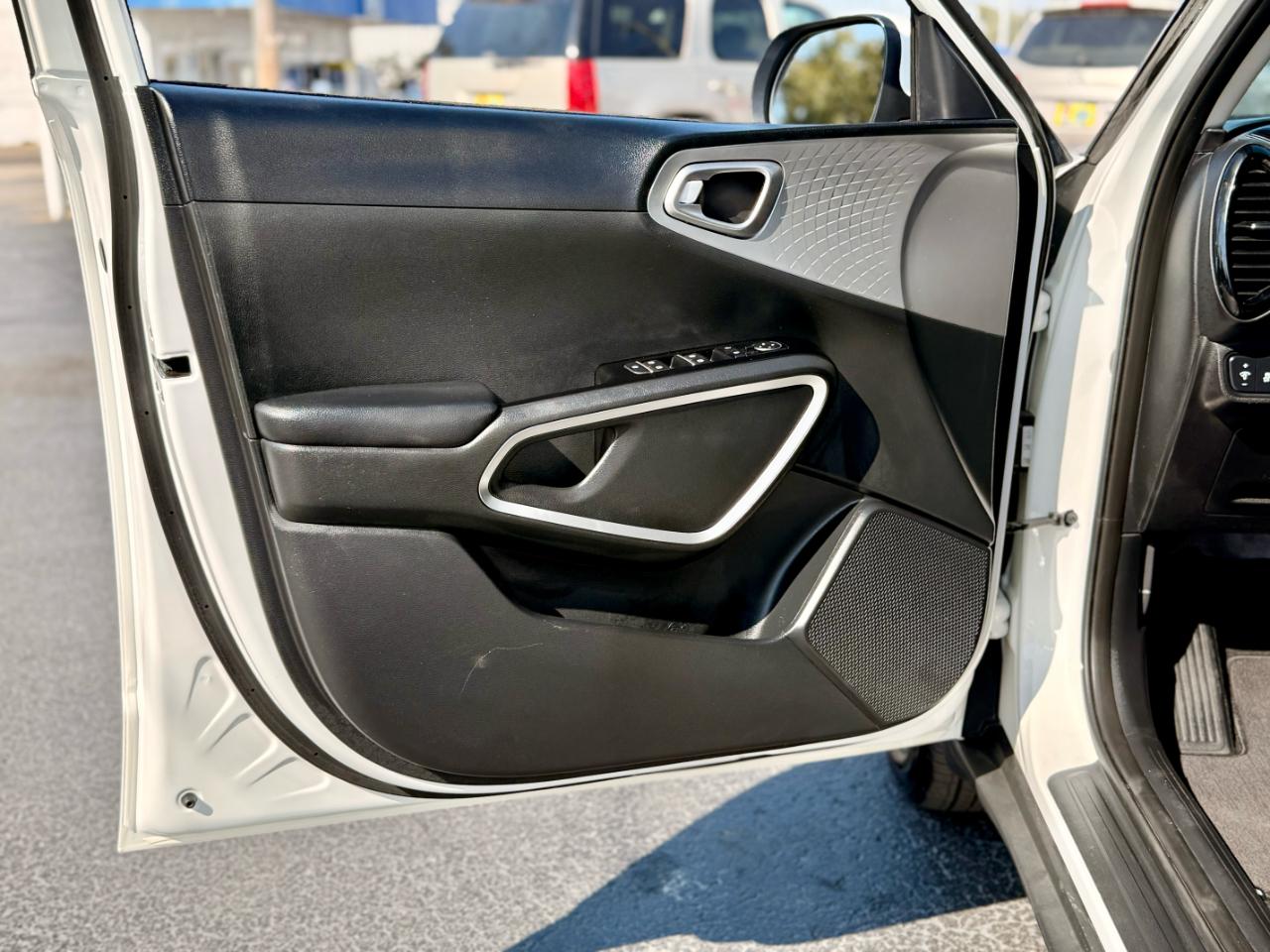 Kia Soul LX CVT 2023