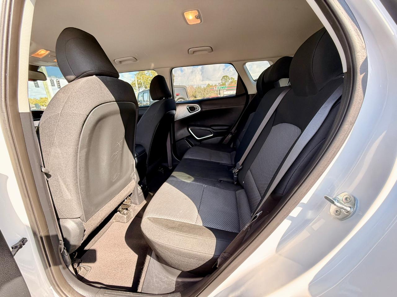 Kia Soul LX CVT 2023