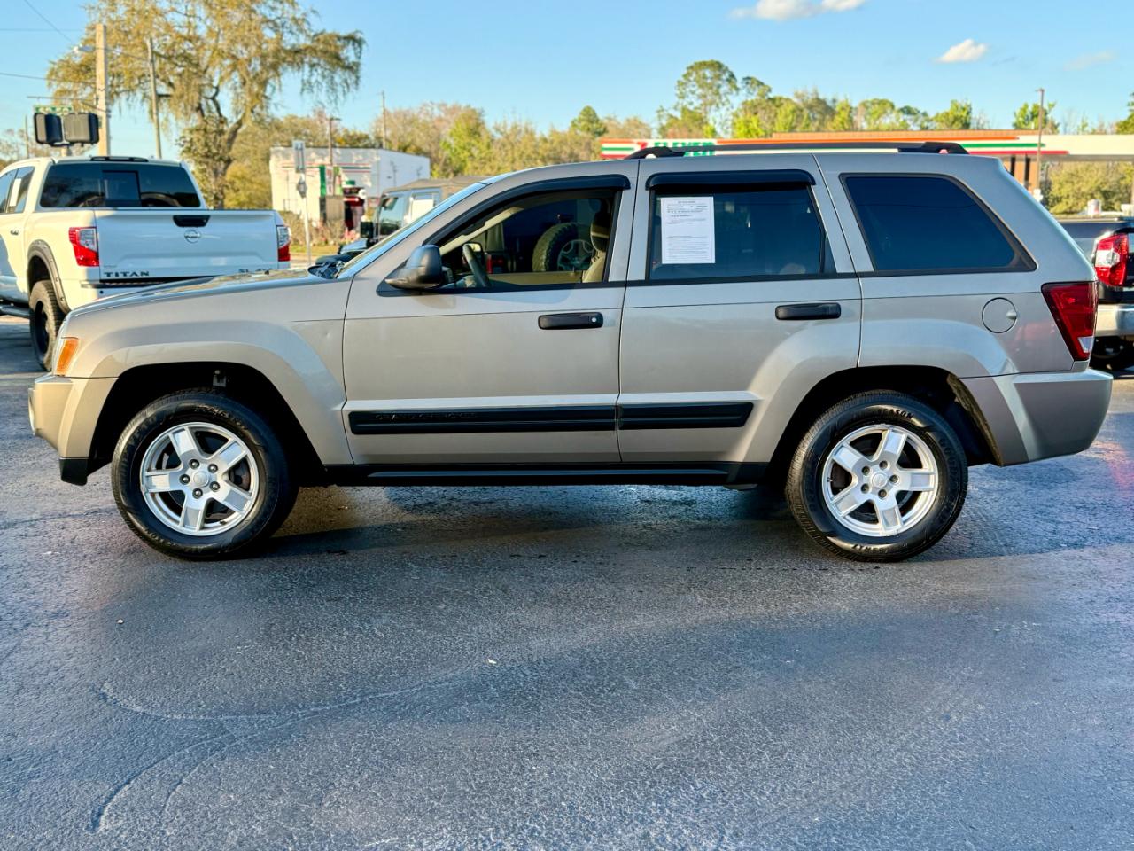 Jeep Grand Cherokee Laredo 2WD 2006