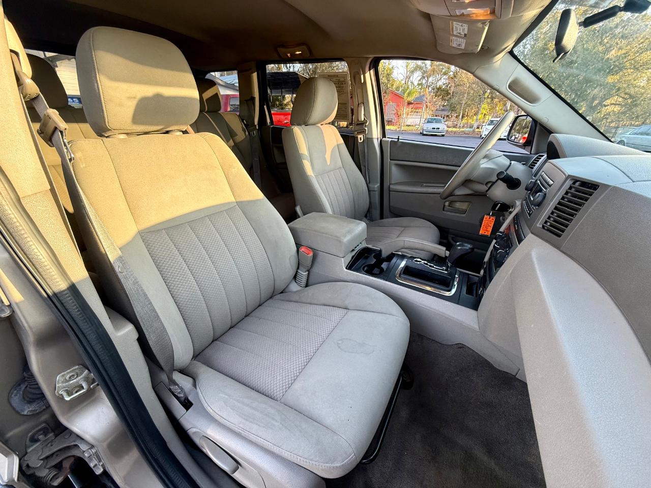 Jeep Grand Cherokee Laredo 2WD 2006