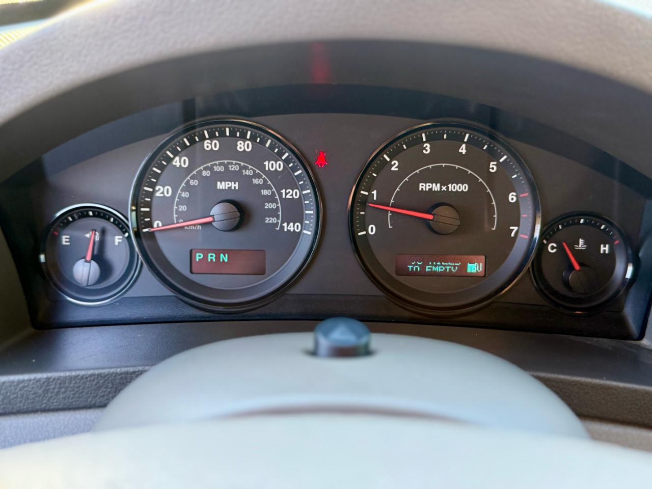 Jeep Grand Cherokee Laredo 2WD 2006