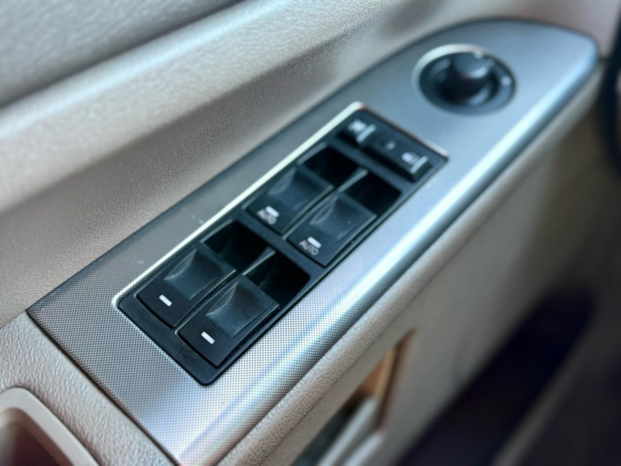 Jeep Grand Cherokee Laredo 2WD 2006