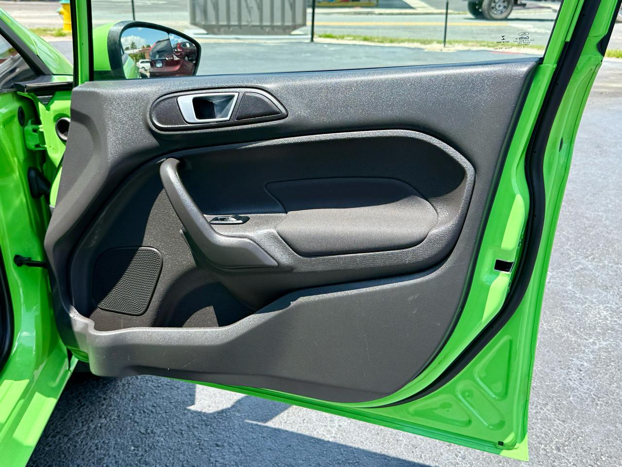 Ford Fiesta SE Hatchback 2015