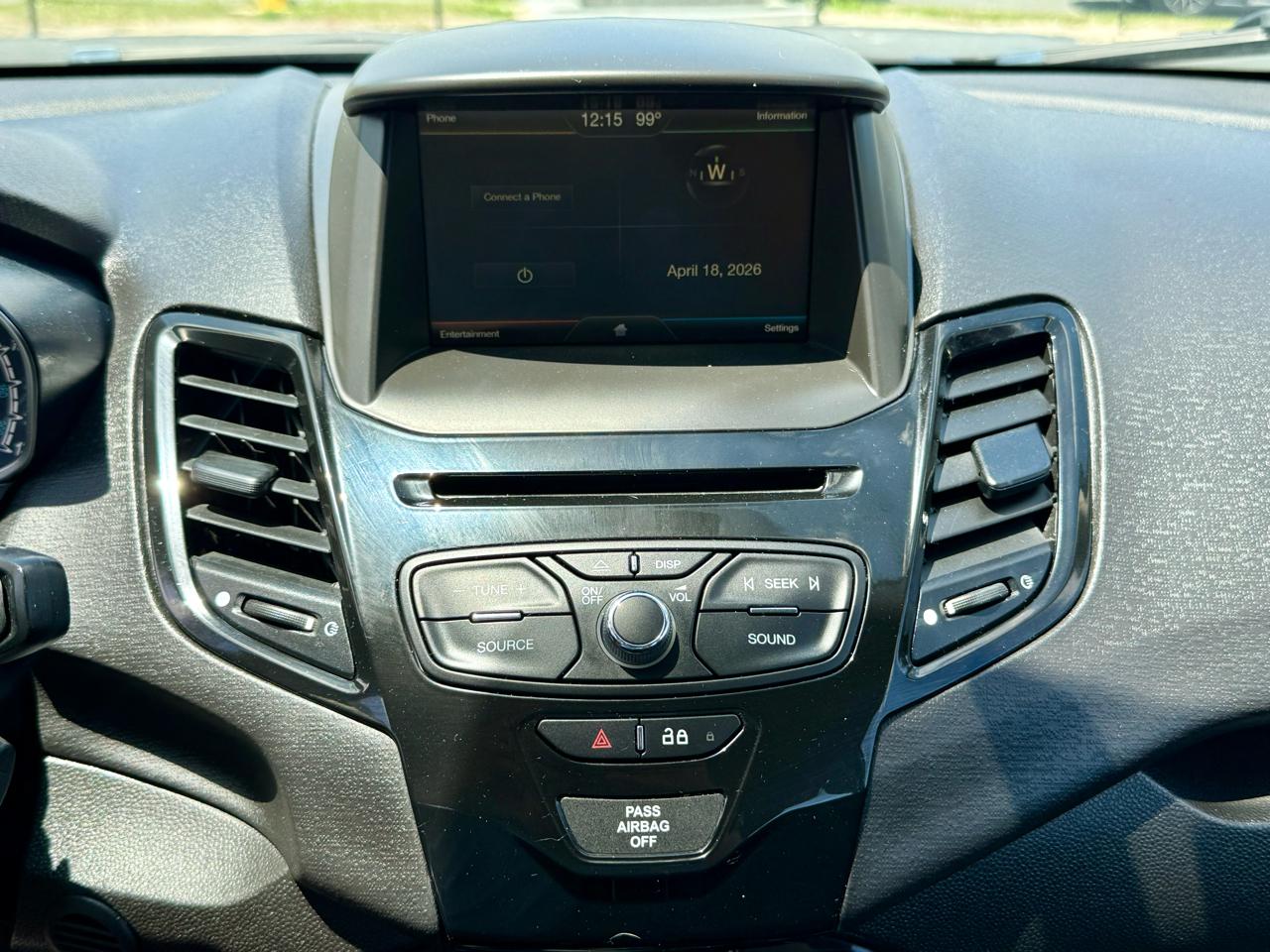 Ford Fiesta SE Hatchback 2015