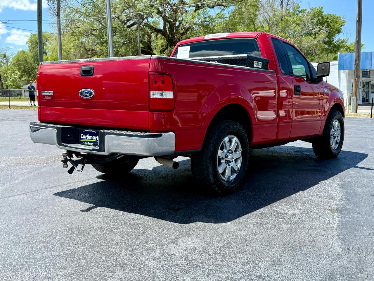 Ford F-150 2WD Reg Cab 122.5" XL 2004