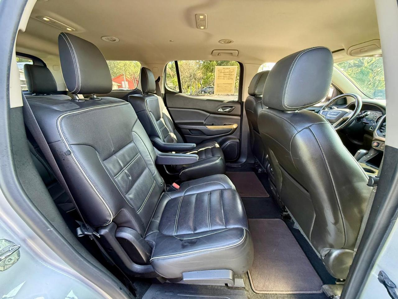 GMC Acadia Denali 2019