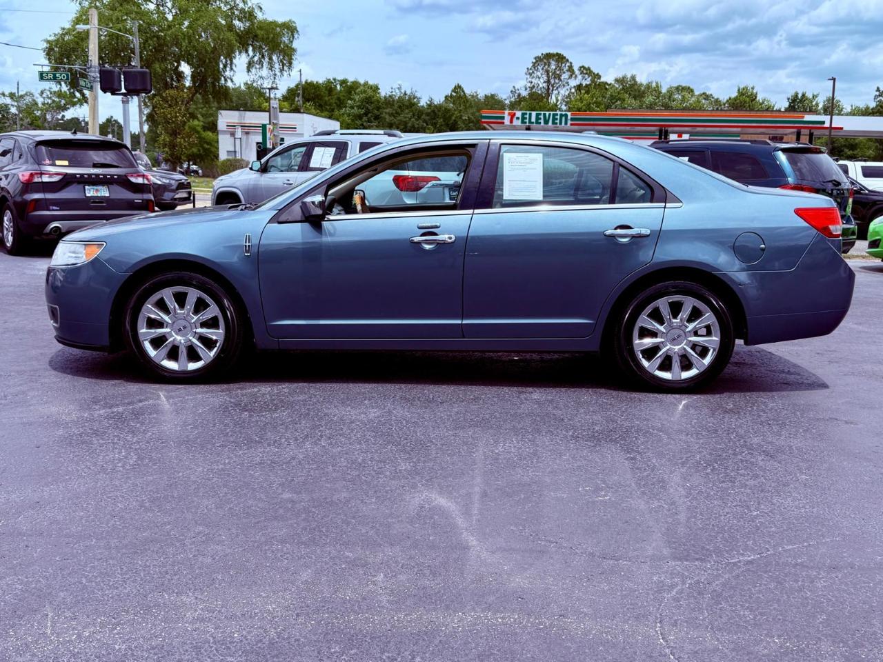 Lincoln MKZ FWD 2011