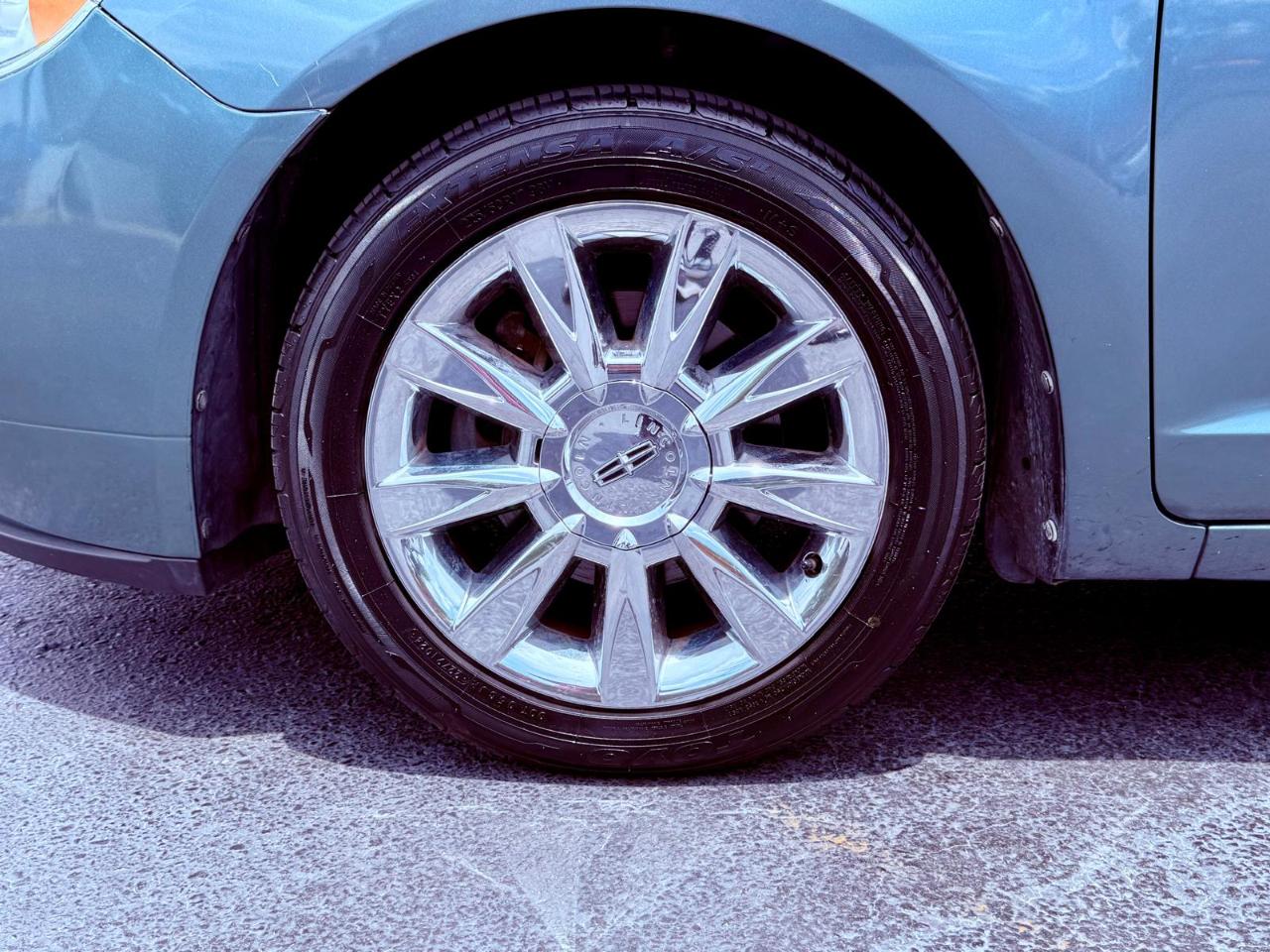 Lincoln MKZ FWD 2011