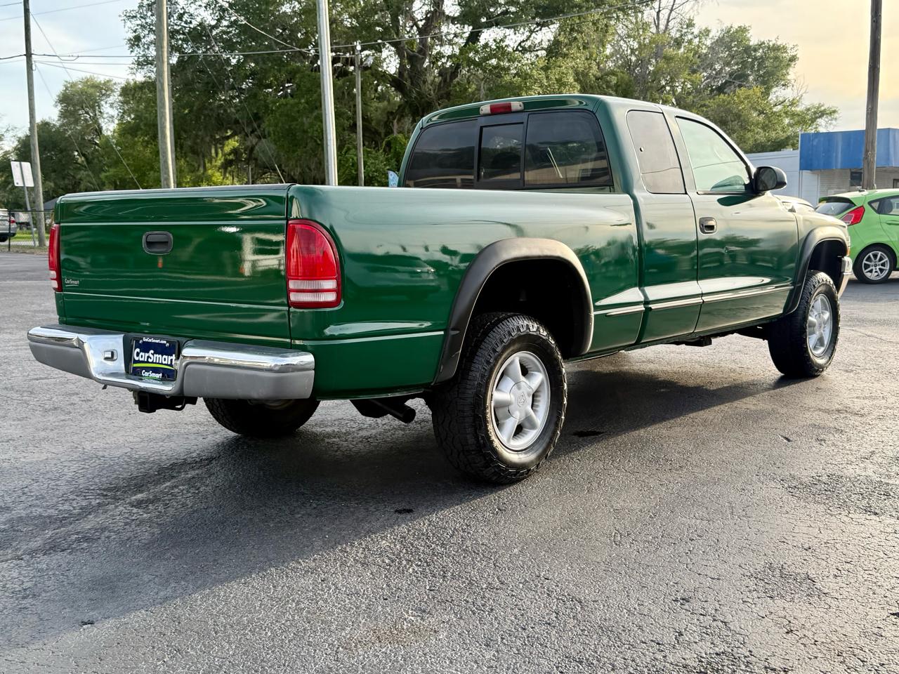 Dodge Dakota Club Cab 4WD 2000