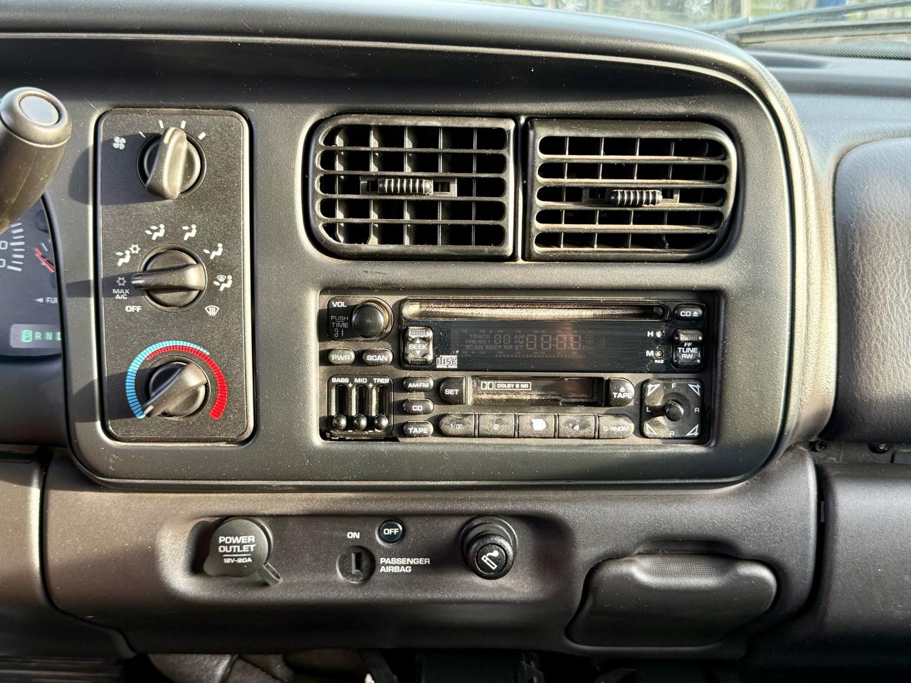 Dodge Dakota Club Cab 4WD 2000