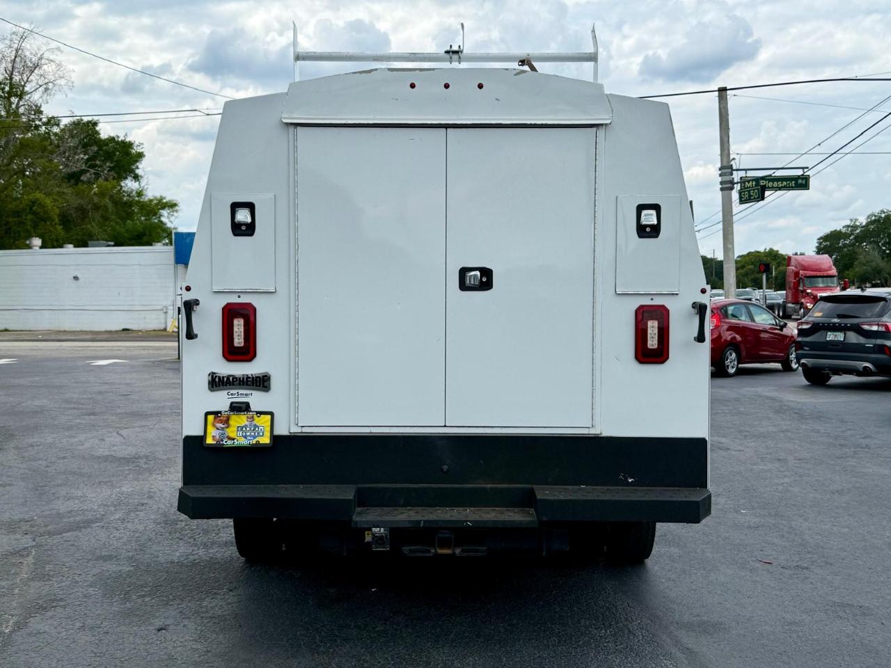 Ford F-450 SD Crew Cab DRW 2WD 2024