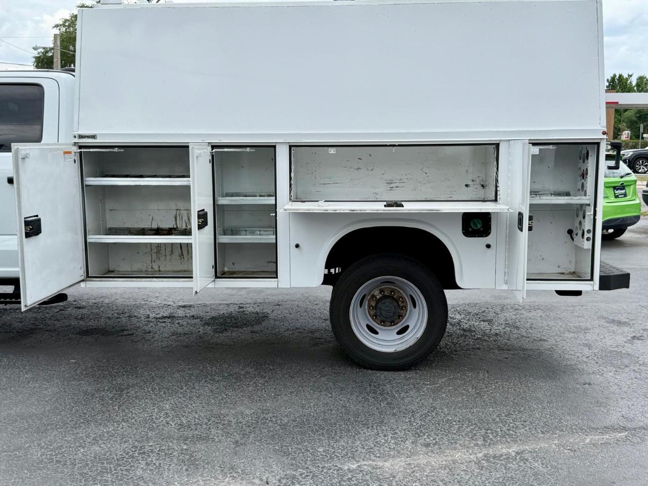 Ford F-450 SD Crew Cab DRW 2WD 2024