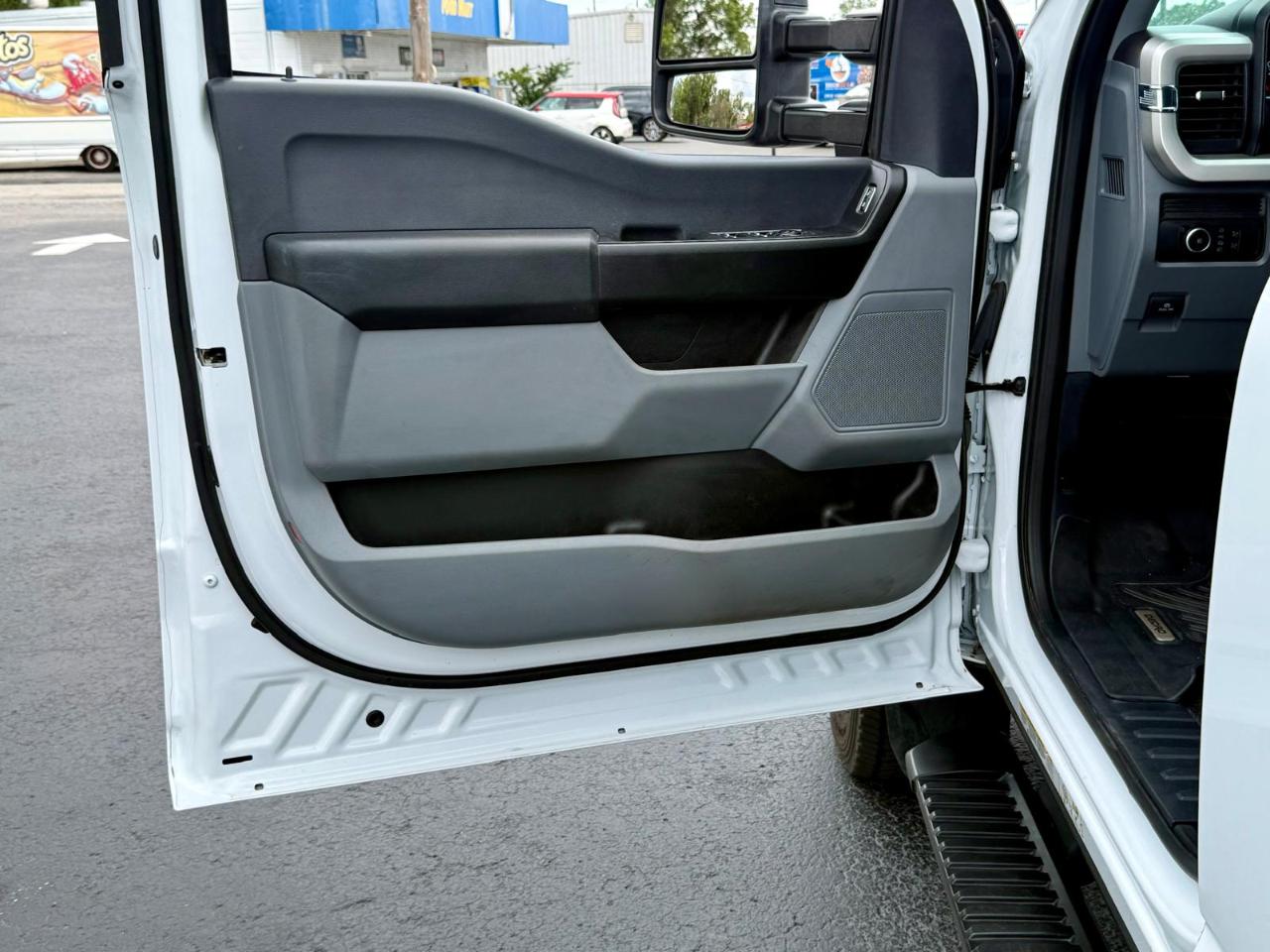 Ford F-450 SD Crew Cab DRW 2WD 2024