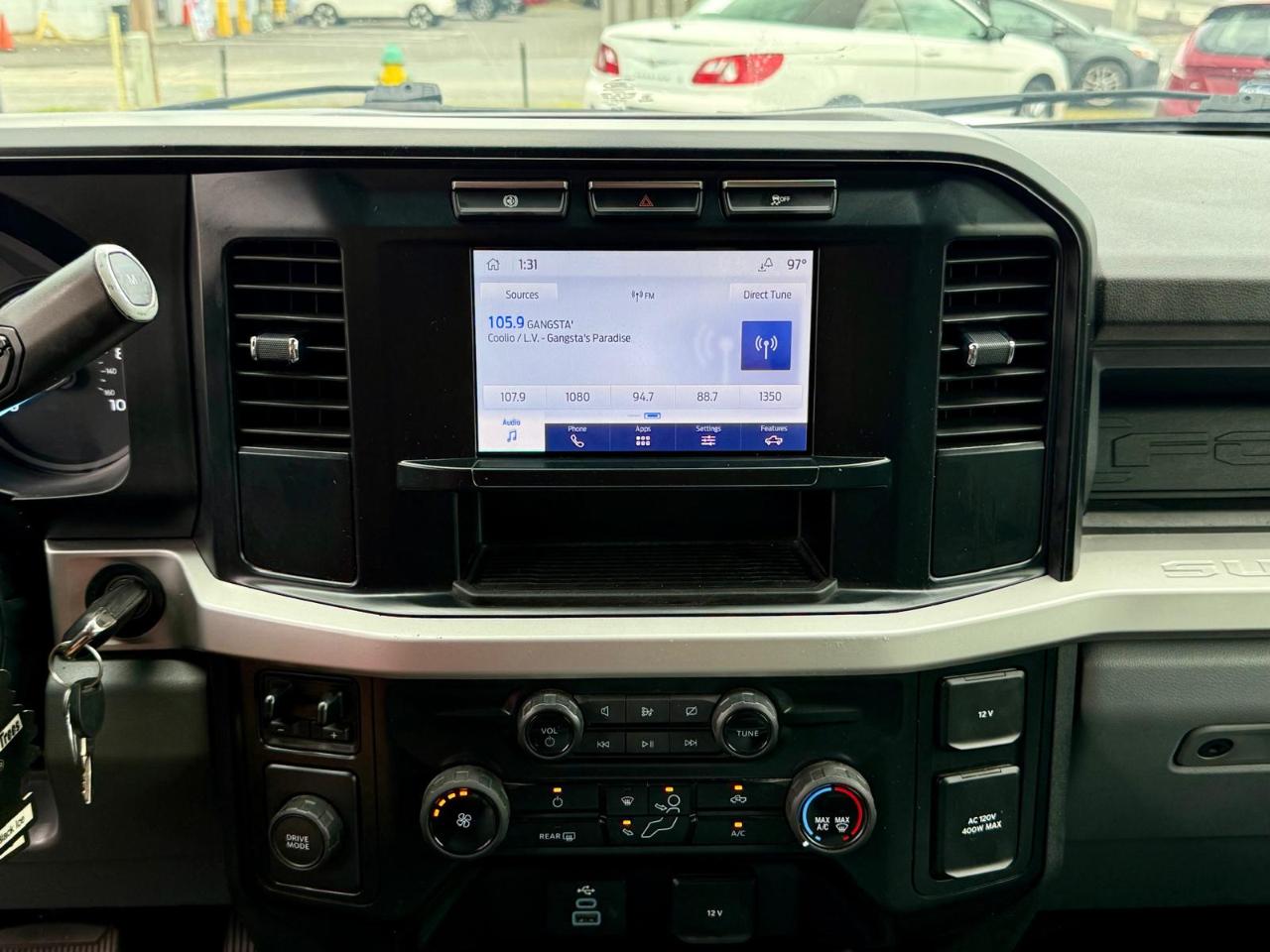 Ford F-450 SD Crew Cab DRW 2WD 2024