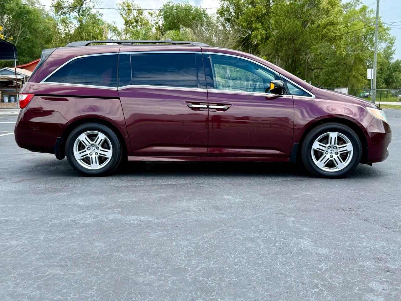 Honda Odyssey Touring Elite 2011