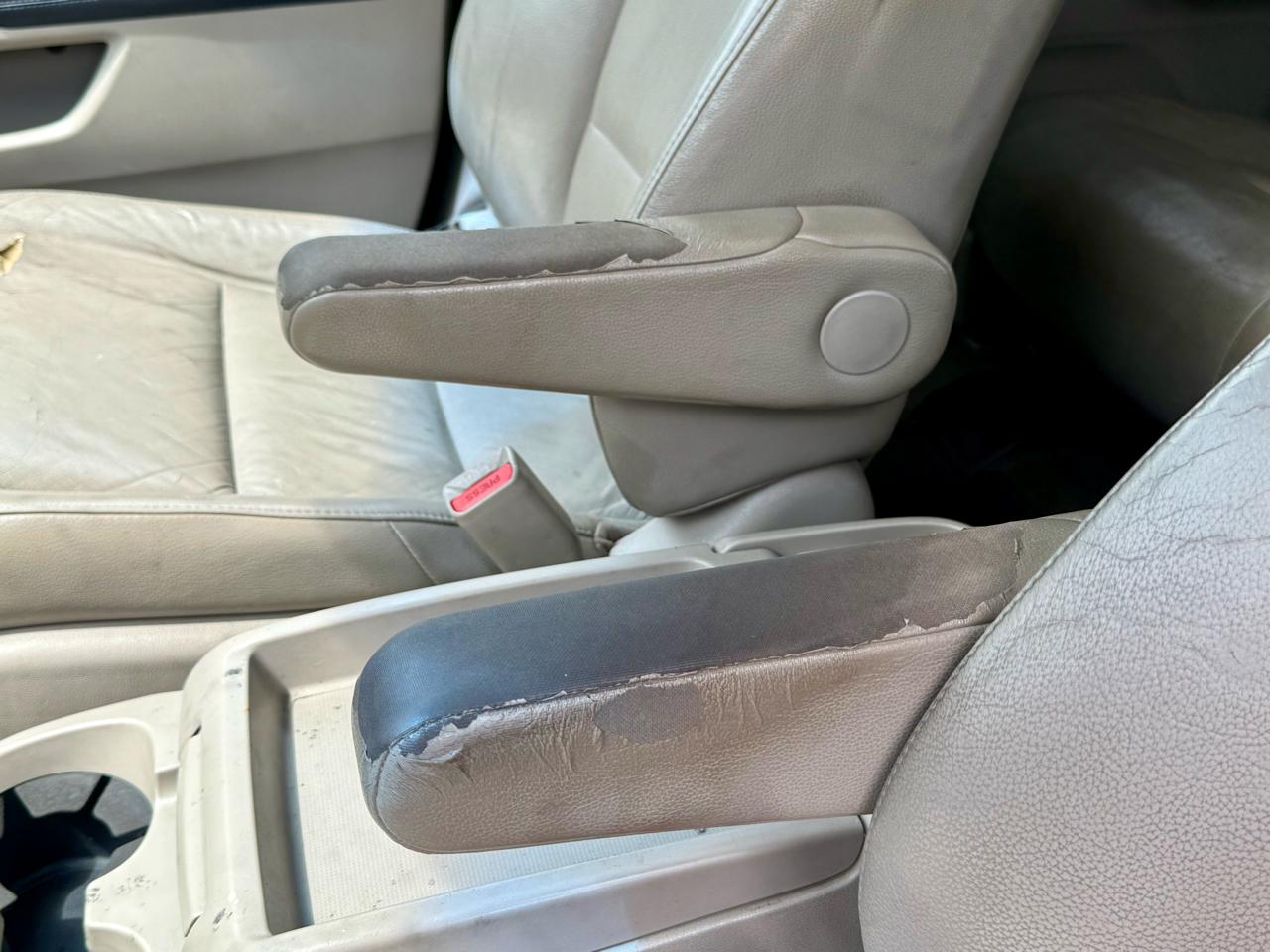 Honda Odyssey Touring Elite 2011