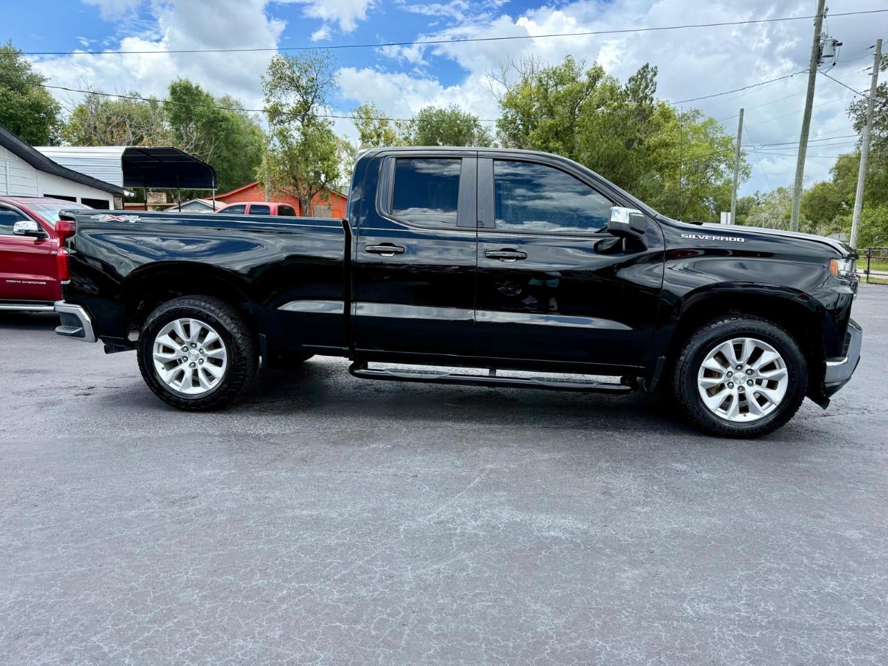 Chevrolet Silverado 1500 4WD Double Cab 147" LT 2020