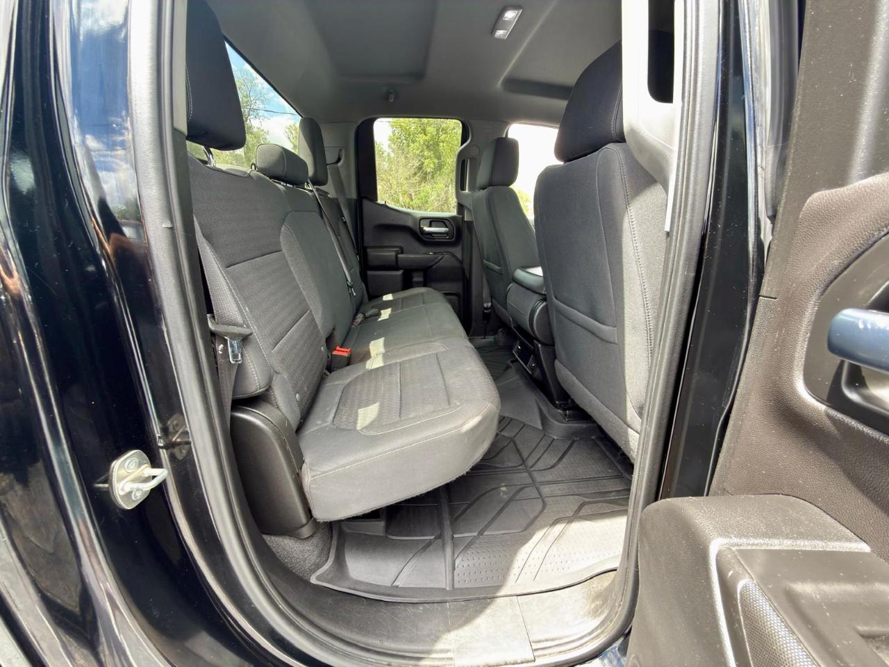 Chevrolet Silverado 1500 4WD Double Cab 147" LT 2020