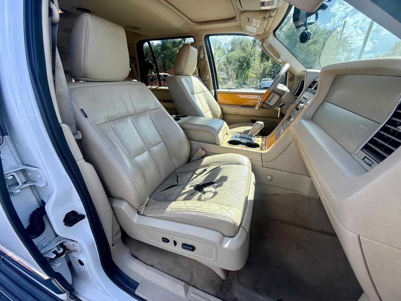 Lincoln Navigator 4WD 2009