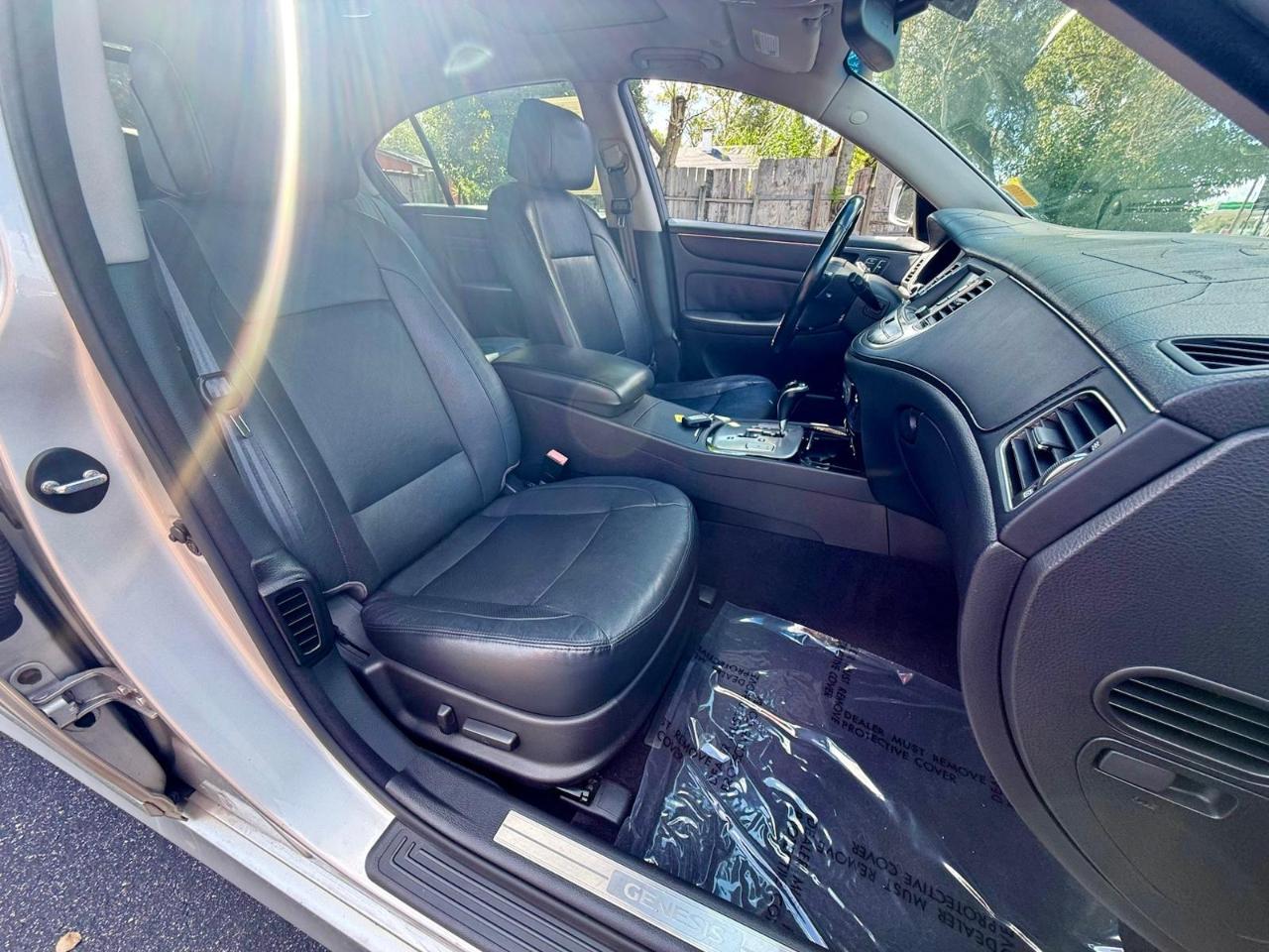 Hyundai Genesis 3.8L 2012