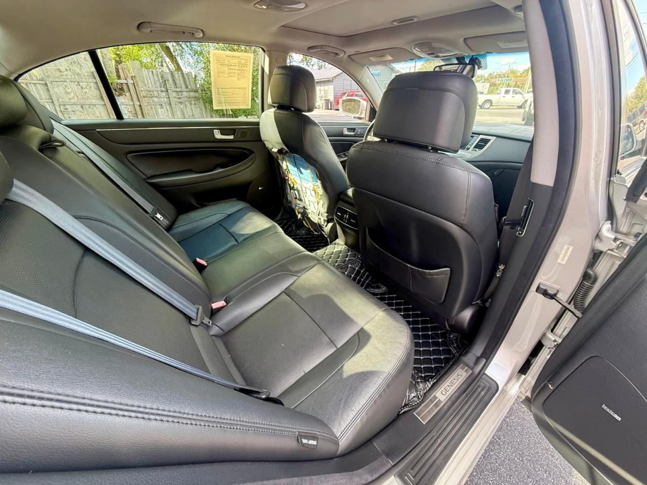 Hyundai Genesis 3.8L 2012