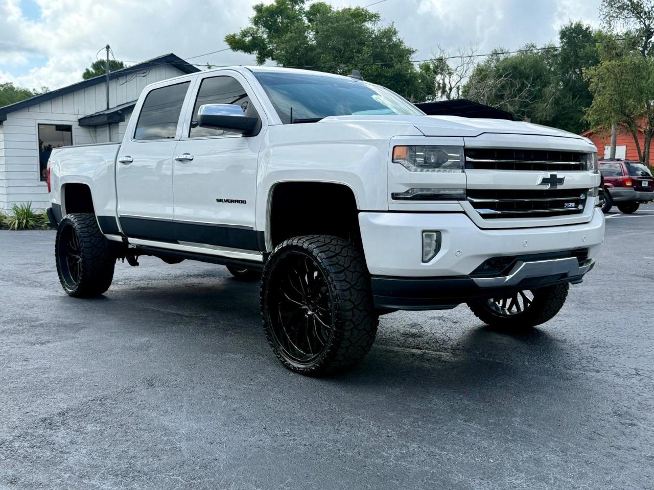 Chevrolet Silverado 1500 LTZ Z71 Crew Cab 4WD 2017