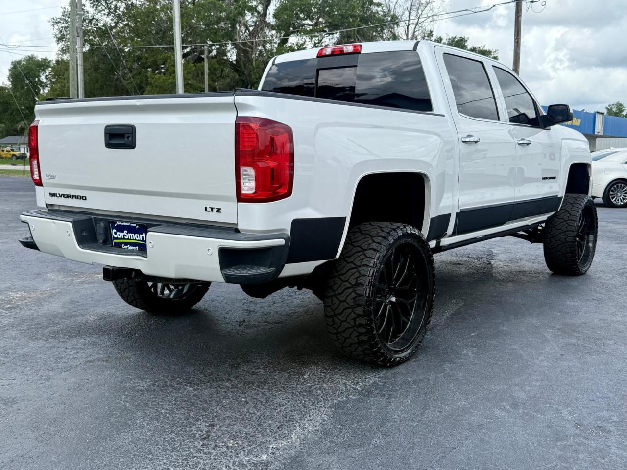 Chevrolet Silverado 1500 LTZ Z71 Crew Cab 4WD 2017