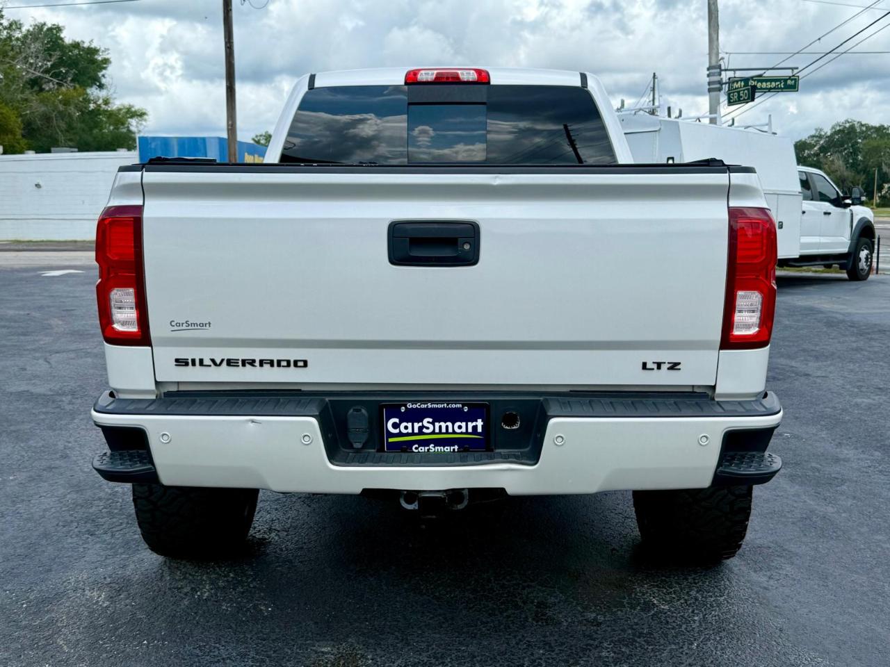 Chevrolet Silverado 1500 LTZ Z71 Crew Cab 4WD 2017