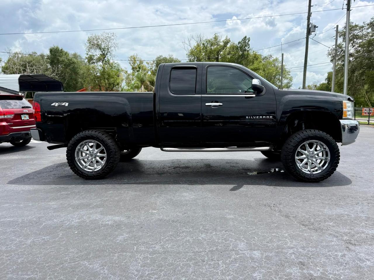 Chevrolet Silverado 1500 4dr Ext Cab 143.5" WB 4WD LT 2013