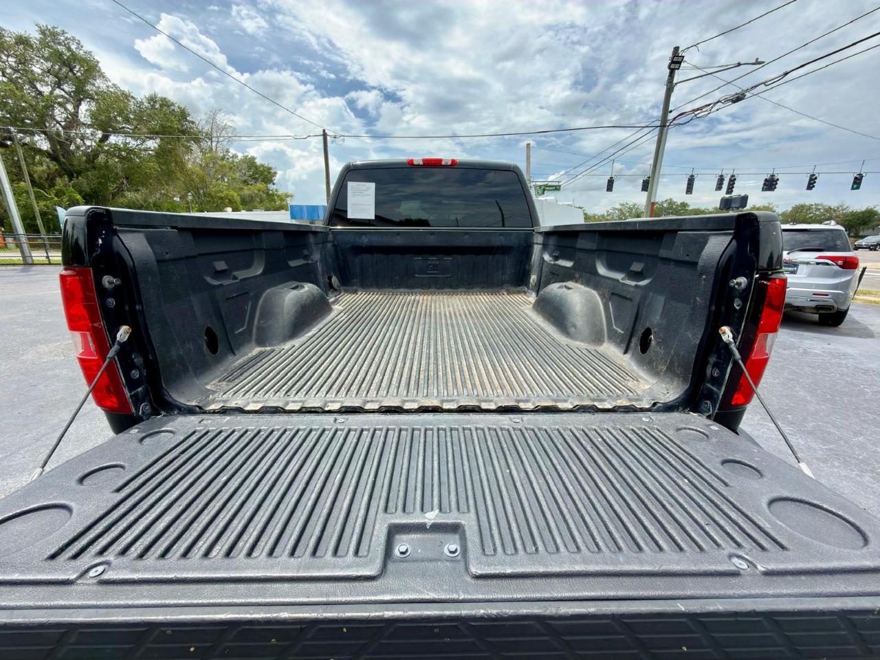 Chevrolet Silverado 1500 4dr Ext Cab 143.5" WB 4WD LT 2013