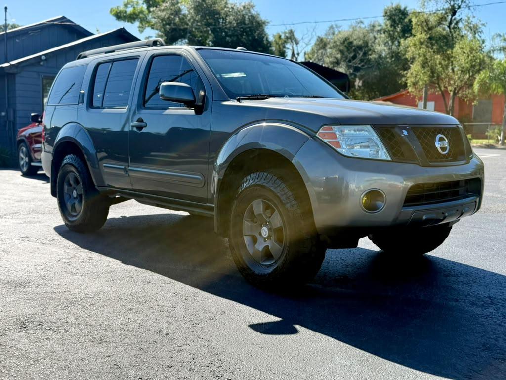 Nissan Pathfinder SE 4D SUV 4X4 2008