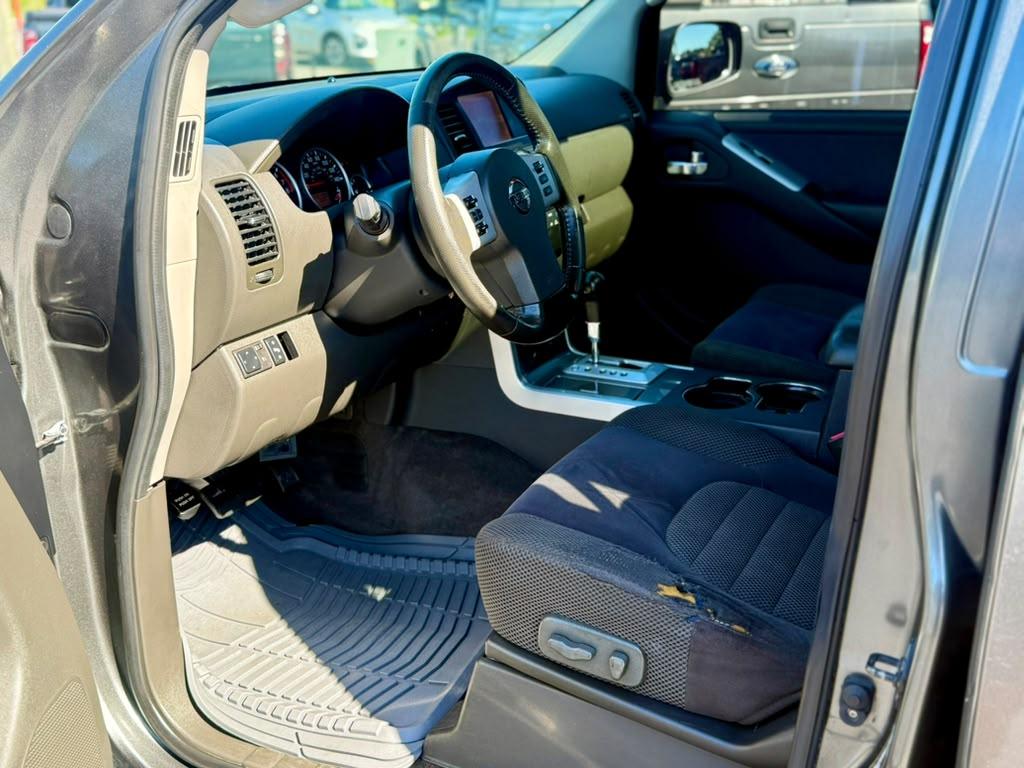 Nissan Pathfinder SE 4D SUV 4X4 2008
