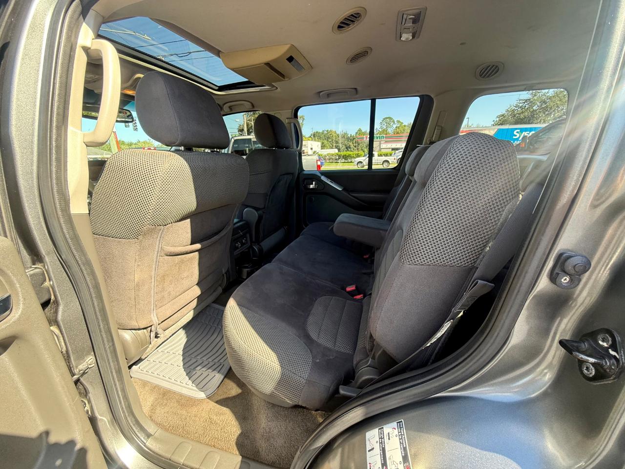 Nissan Pathfinder SE 4D SUV 4X4 2008
