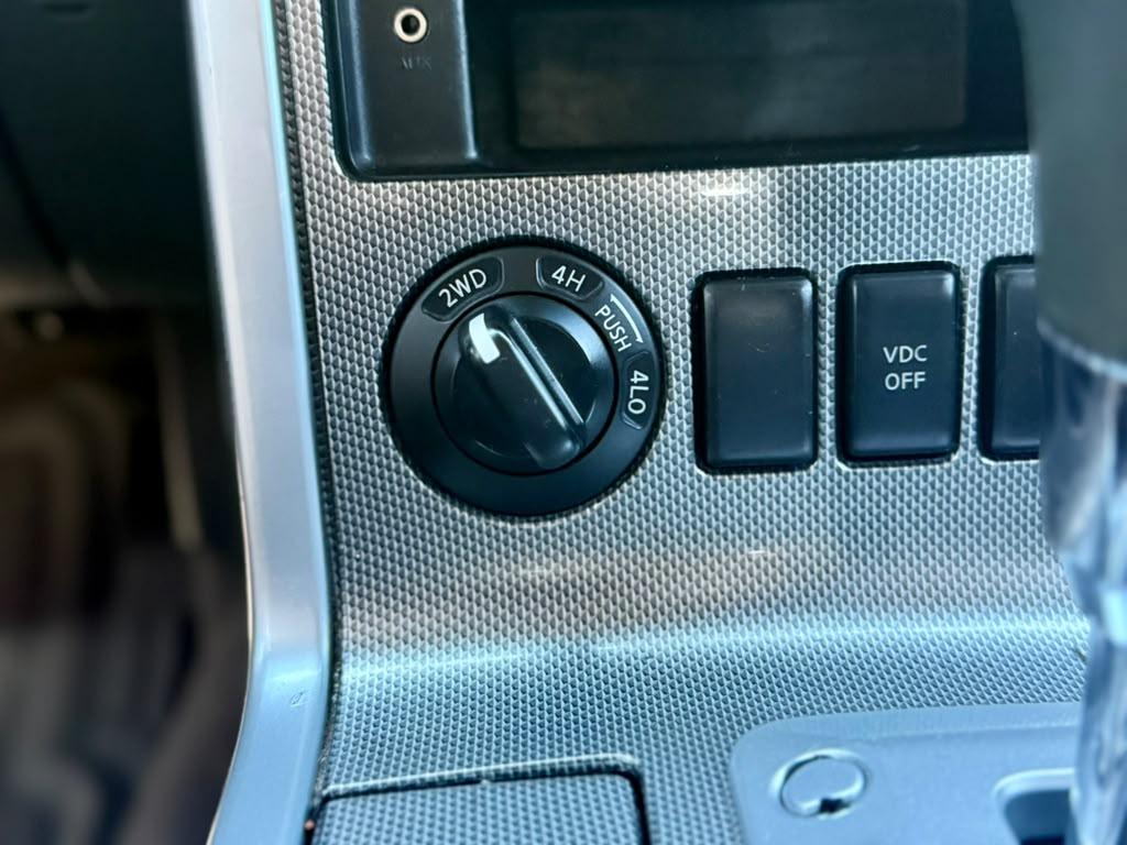 Nissan Pathfinder SE 4D SUV 4X4 2008